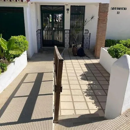 Spectacular Panoramic Sea View 1bd/1ba Apt.